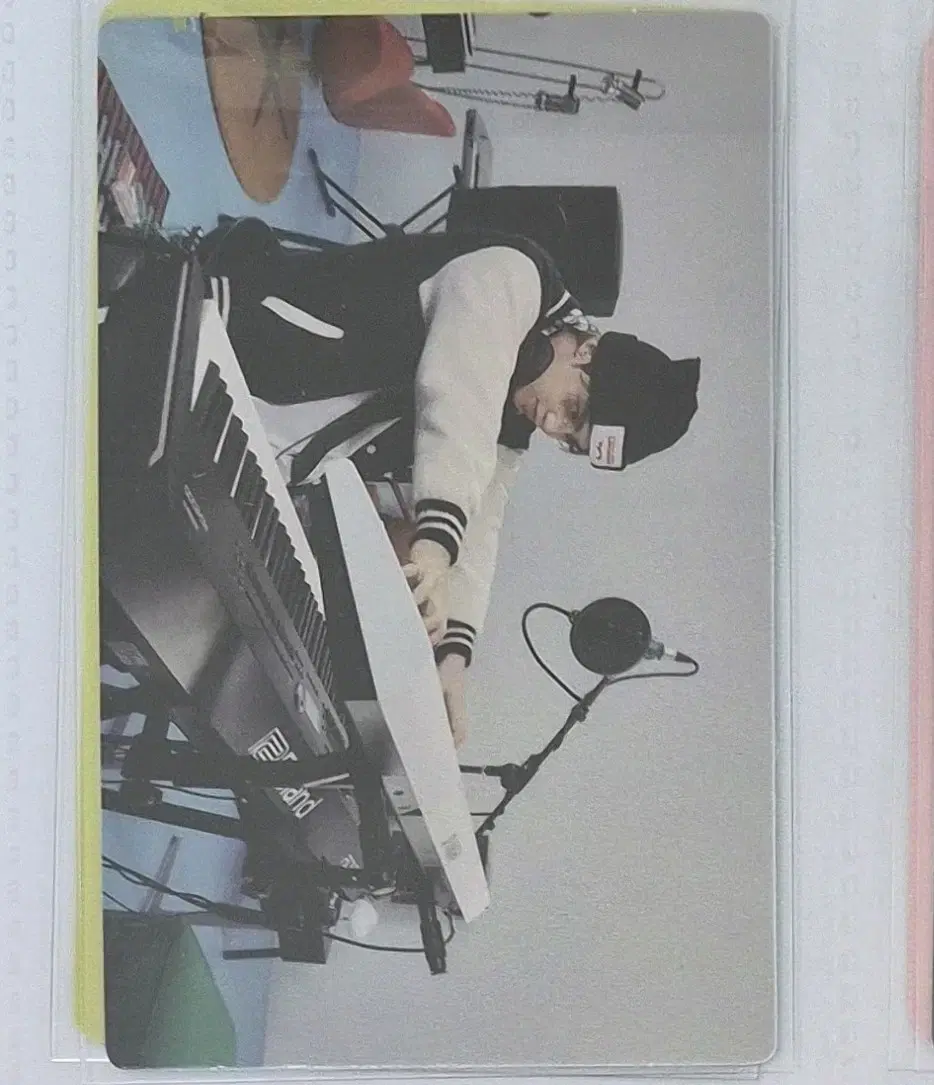 thumbnail-0